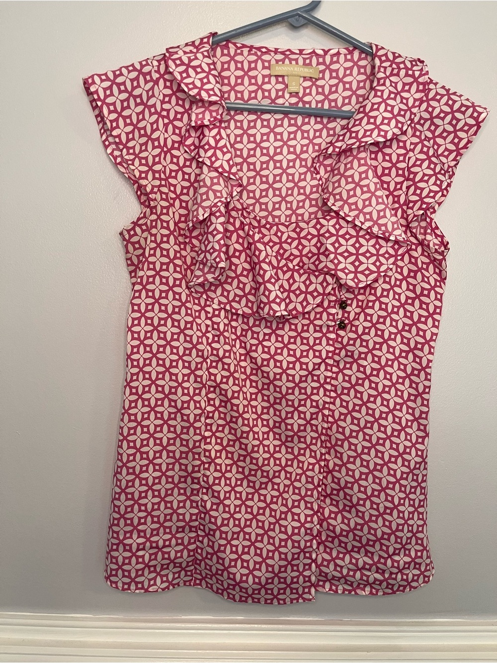 Banana Republic Pink and White Geometric Ruffle Blouse